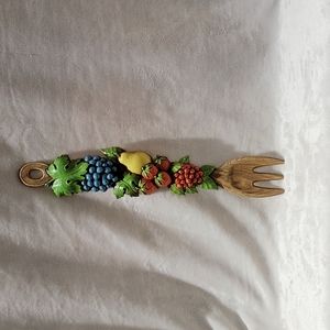 Vintage Syroco Fruit Fork